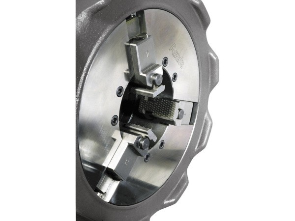 Зажимной патрон